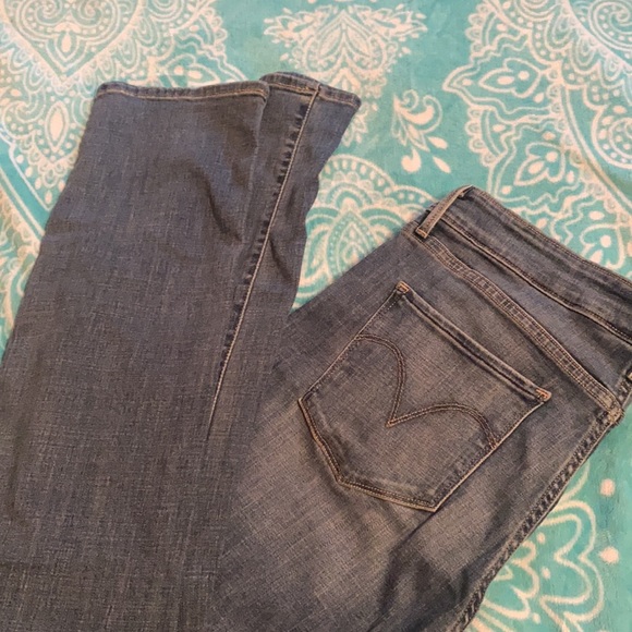 Levi’s mid rise skinny jean size 12 ❤️ - Picture 2 of 4